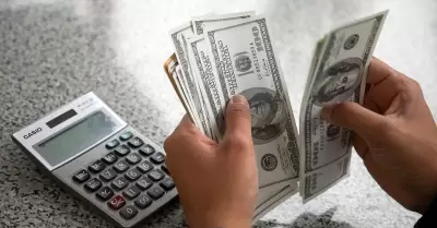 Precio y tipo de cambio del dlar.