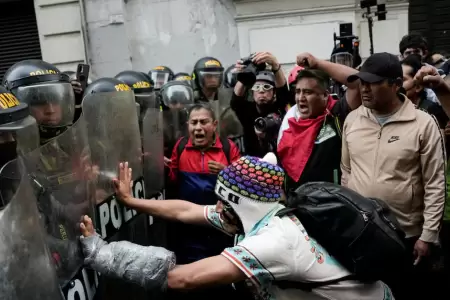 Mininter niega orden de reprimir periodistas en marchas.