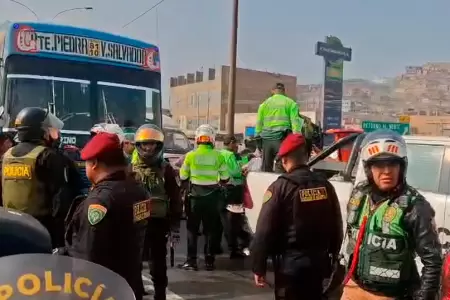 Denuncian que policas detuvieron de forma arbitraria a transportistas en pleno