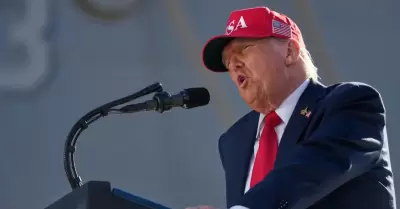 Trump durante el 250 aniversario de la Marina estadounidense.