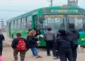 Grupo de transportistas pinchan llanta de bus de la empresa 'Los Loritos': "La seguridad es primero"