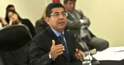 Martn Hurtado deber ser repuesto como juez supremo.