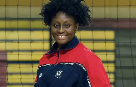 San Martn ficha a la estadounidense Adeola Owokoniran