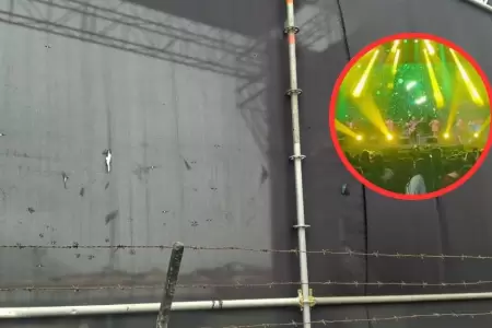 Escenario de Agua Marina con orificios