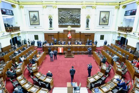 Presentan cuatro mociones de vacancia en contra de Boluarte