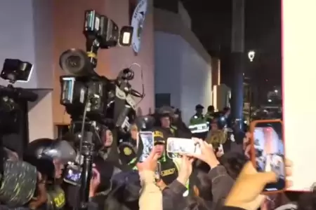 Exteriores de la embajada de Ecuador