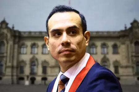 Jos Jer asume la Presidencia.