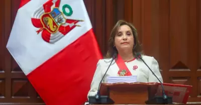 Dina Boluarte Zegarra.