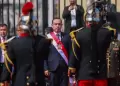 Presidente Jos Jer llega a Palacio de Gobierno: Recibe honores de la caballera Mariscal Domingo Nieto