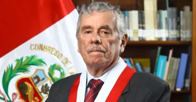 Fernando Rospigliosi se convierte en presidente del Congreso de la Repblica.