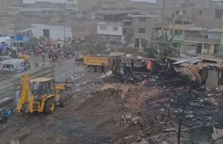 Inician remocin de escombros en San Juan de Miraflores.