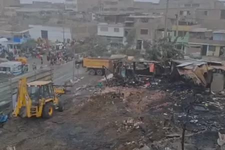 Inician remocin de escombros en San Juan de Miraflores.