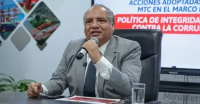 Csar Sandoval Pozo.