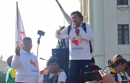 Discurso del alcalde de Pataz en la Plaza San Martn.