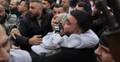Primeros rehenes palestinos son liberados por Israel.