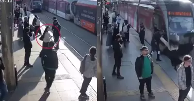 Mujer se salva de morir arrollada por un tranvía en Turquía.