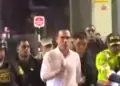 Jos Jer llega a zona de manifestaciones ciudadanas para inspeccionar a los policas heridos