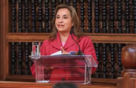 Dina Boluarte.