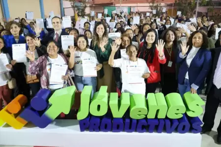 Cocineras de ollas comunes se certifican para acceder a trabajo formal