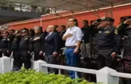 Jos Jer particip en ceremonia de reconocimiento a la PNP.