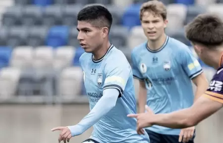 Piero Quispe debut con el Sydney FC en la A League.