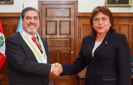 Delia Espinoza se reunin con decano del CAL, Ral Canelo