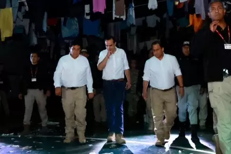 Operativo en el penal Aucallama.