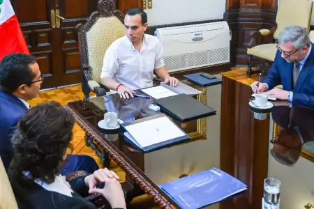 Jos Jer se reuni con autoridades de los organismos electorales.