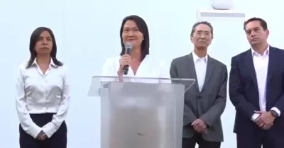 Keiko Fujimori hablando tras nulidad del TC por el caso 'Cócteles'.