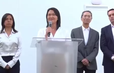 Keiko Fujimori hablando tras nulidad del TC por el caso 'Ccteles'.