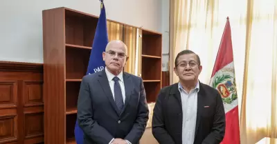 Premier Ernesto lvarez Miranda intensifica reuniones antes del voto de confianz
