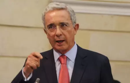 lvaro Uribe fue absuelto de todos los cargos en su contra.
