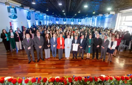 Reconocimiento a la UCV