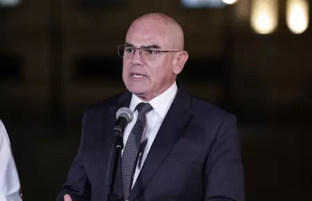 Ernesto lvarez