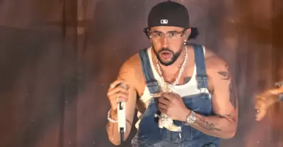 Bad Bunny hace inesperado anuncio a sus fanáticos