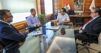 Presidente José Jerí sostuvo una reunión con el ministro de Salud y viceministro