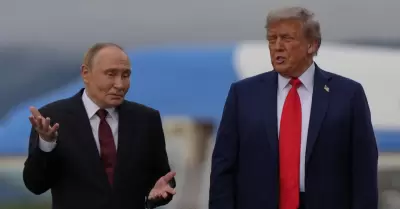 Putin comenta la cumbre aplazada con Trump y las sanciones.