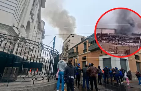 Incendio en Jr. Junín cerca al Congreso.