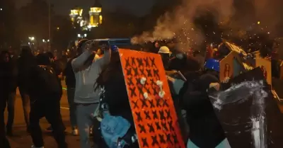 Presentan propuesta para penalizar el uso de pirotécnicos en manifestaciones.