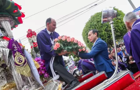 Señor de los Milagros llega al Callao