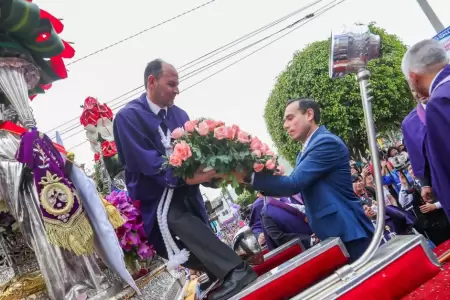 Seor de los Milagros llega al Callao