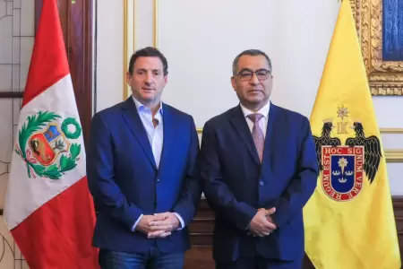 Alcalde de Lima junto al ministro de Transportes y Comunicaciones.