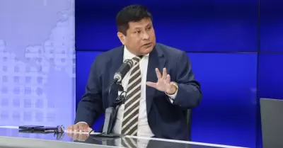 Ministro de Justicia inicia medidas disciplinarias contra jefe del INPE tras den