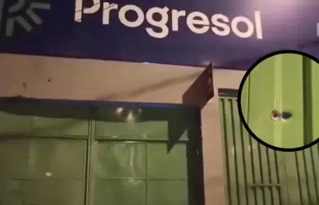 PUENTE PIEDRA: SUJETOS EN MOTO BALEAN FERRETERÍA EN PRESUNTO CASO DE EXTORSIÓN -