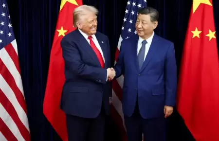 Trump reduce aranceles a China