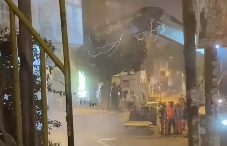 Municipalidad de Ate inicia demolición de viviendas en el Cerro Candela