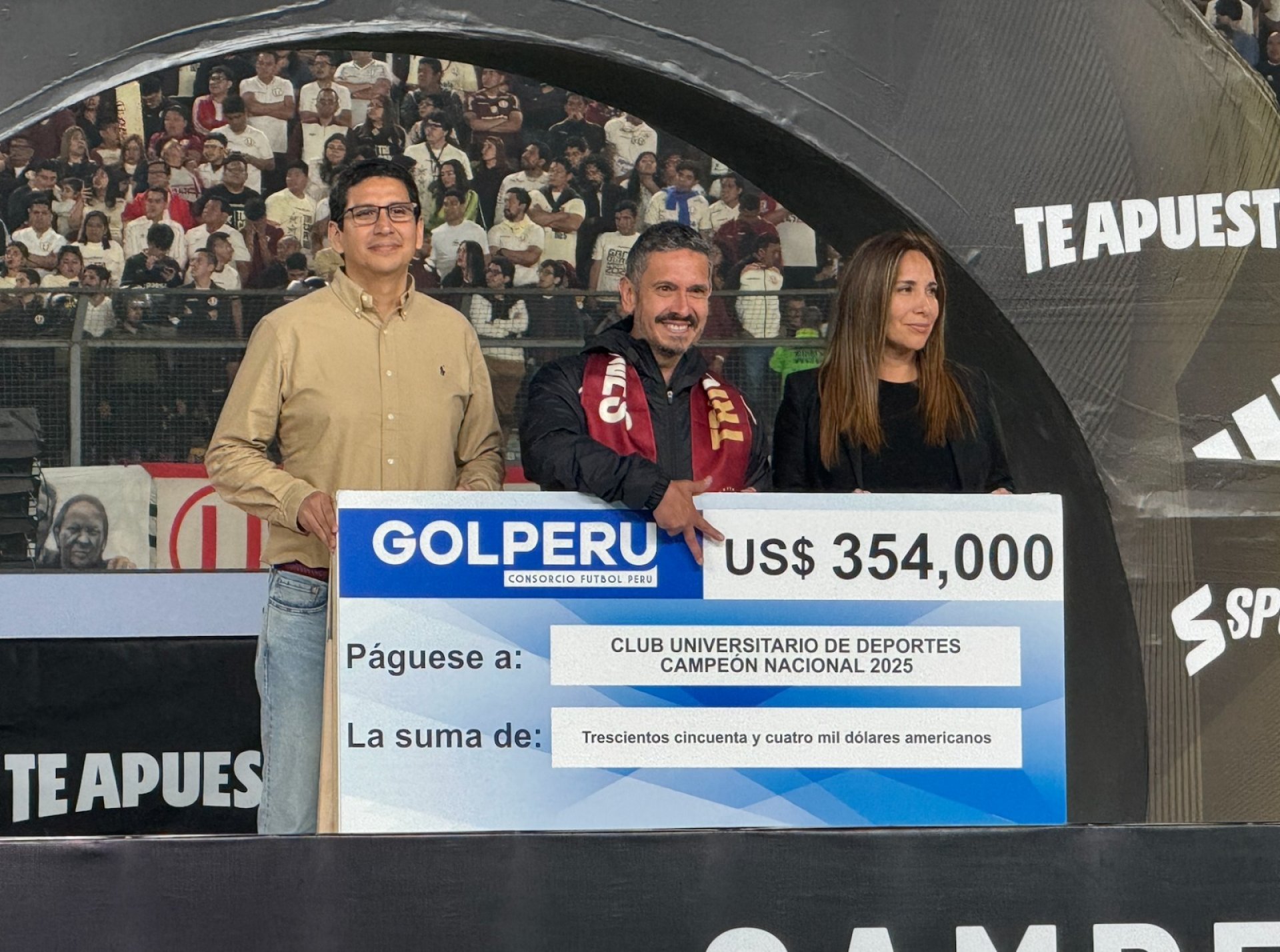 GOLPERU entrega US$ 354,000 mil dólares americanos al Club Universitario de Deportes por el título nacional 2025