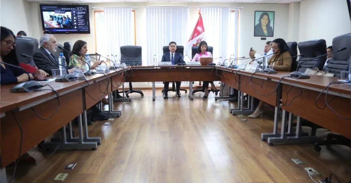 Congreso: Suspenden hasta el 17 de noviembre debate de ampliación de Reinfo