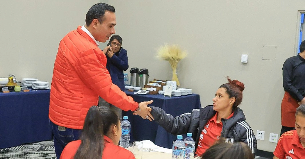 Presidente José Jerí respalda a la selección femenina en su ruta al Mundial 2027
