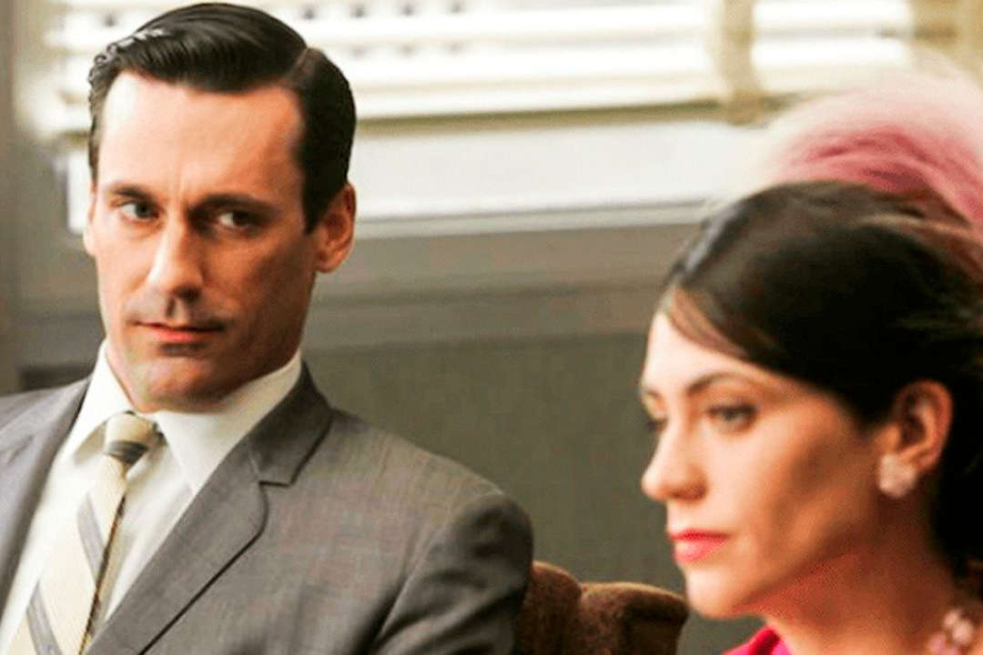 Histricamente, los hombres son menos recompensados por hablar de sus emociones.